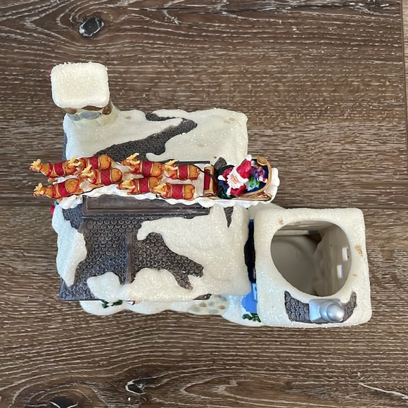 NEW Large PartyLite The Night Before Christmas Music Box Tea Light House - Picture 5 of 9